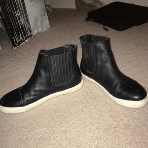 Black Leather Steve Madden Ankle Boots